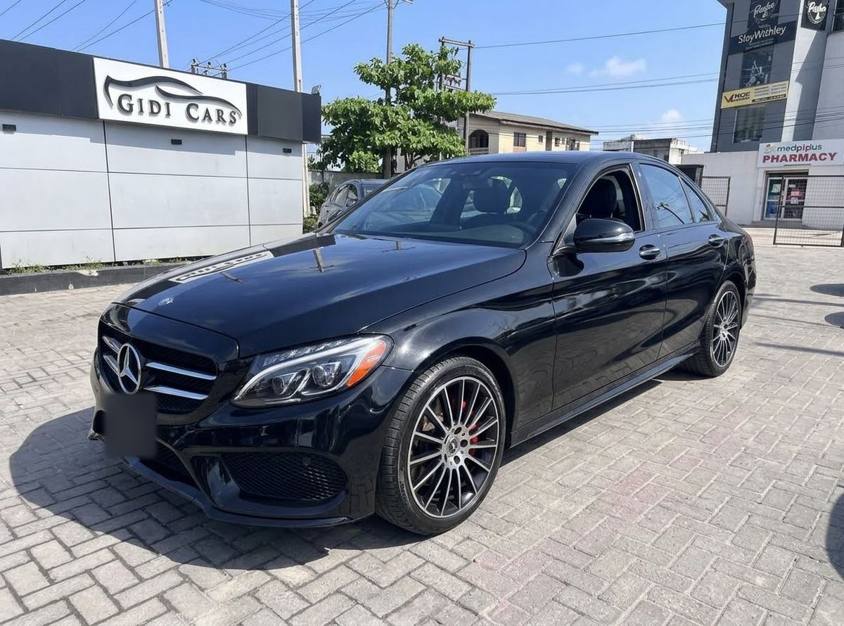 2015 Mercedes-Benz C400